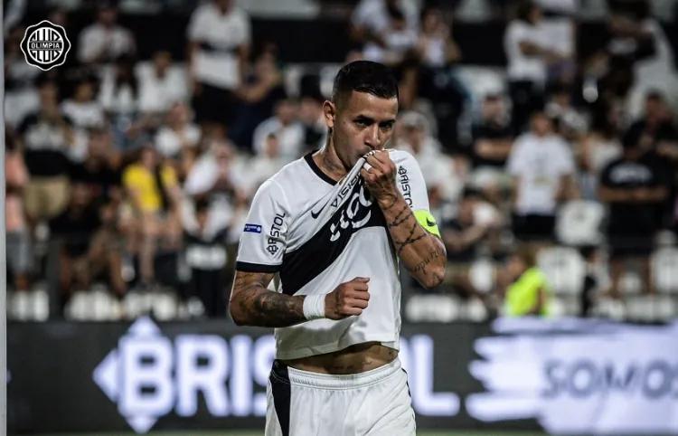 Martín Palermo Defiende a Derlis González: "Es Indispensable para Olimpia y Recuperará su Nivel"